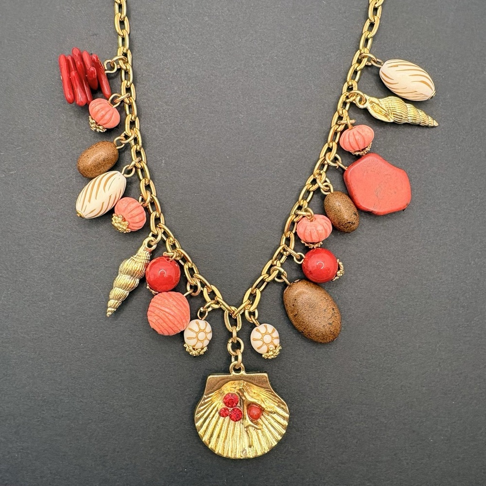 Vintage Joan Rivers Beach Charms‎ Necklace Faux Coral Acrylic Gold Tone Shells